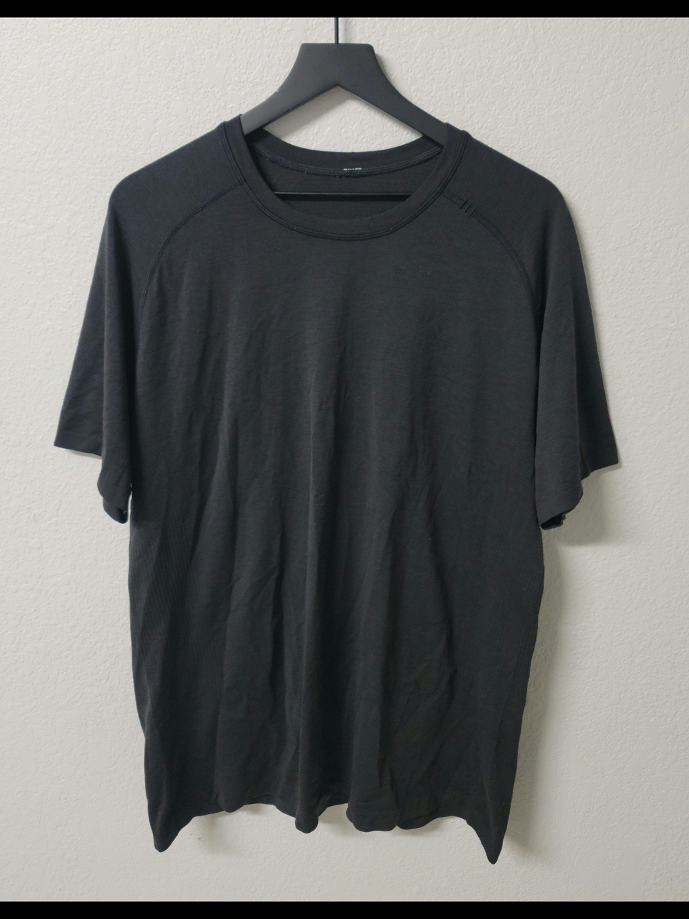 Lululemon Black Metal Tech Mesh Short Sleeve Athletic Gym Shirt Men's XL